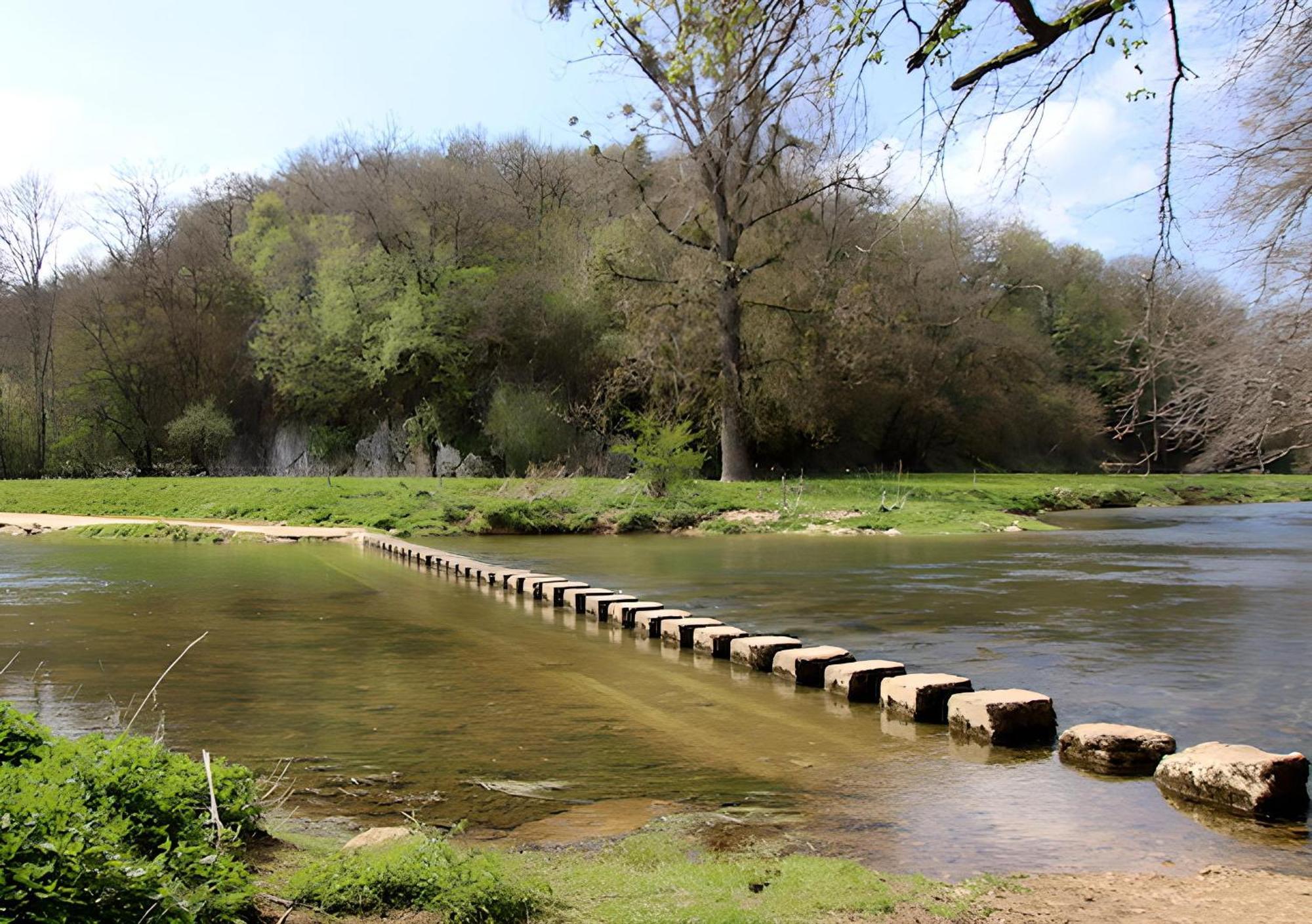 Gite L Ainstant A 2 Pas De La Riviere, Proche Cnpe Et A42 Neuville-sur-Ain 外观 照片